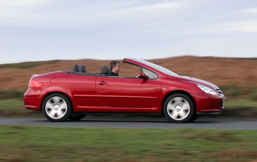  Peugeot 307 CC 2003 года  (UK) (фото 12 из 12)